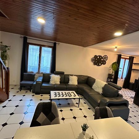 Agreable Appartement Dans Une Maison Saint-Denis  Eksteriør billede